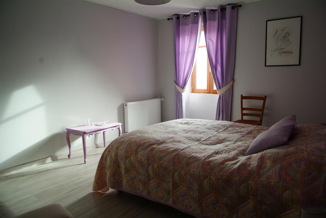 Domaine Des Aloets Bed & Breakfast Moire Rom bilde
